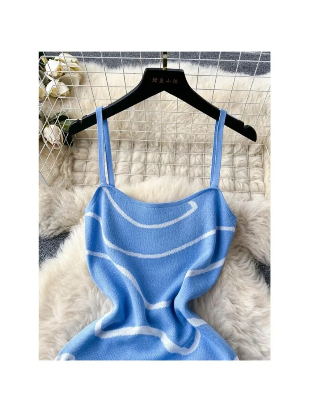 Wave Pattern Knit Midi Dress